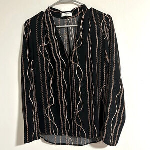Aritzia BABATON power blouse in chain link rope print spring black gold neutral